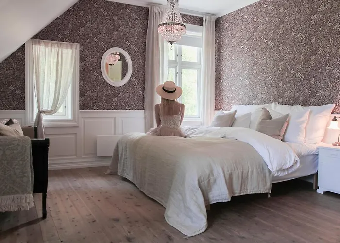 Hotel Petrines Norddal